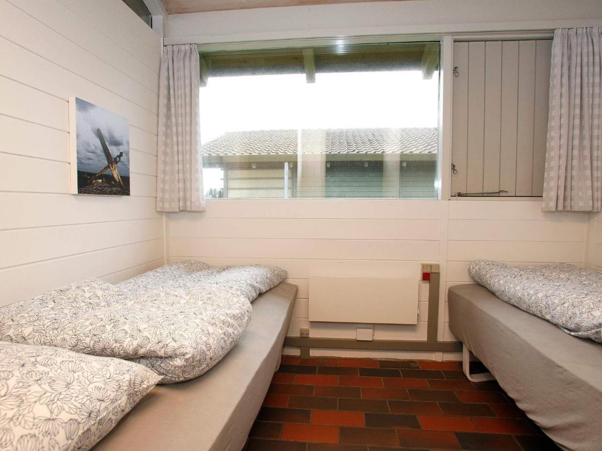 6 Person Holiday Home On A Holiday Park In Ганстхольм Екстер'єр фото