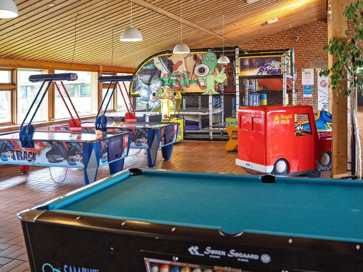 6 Person Holiday Home On A Holiday Park In Ганстхольм Екстер'єр фото